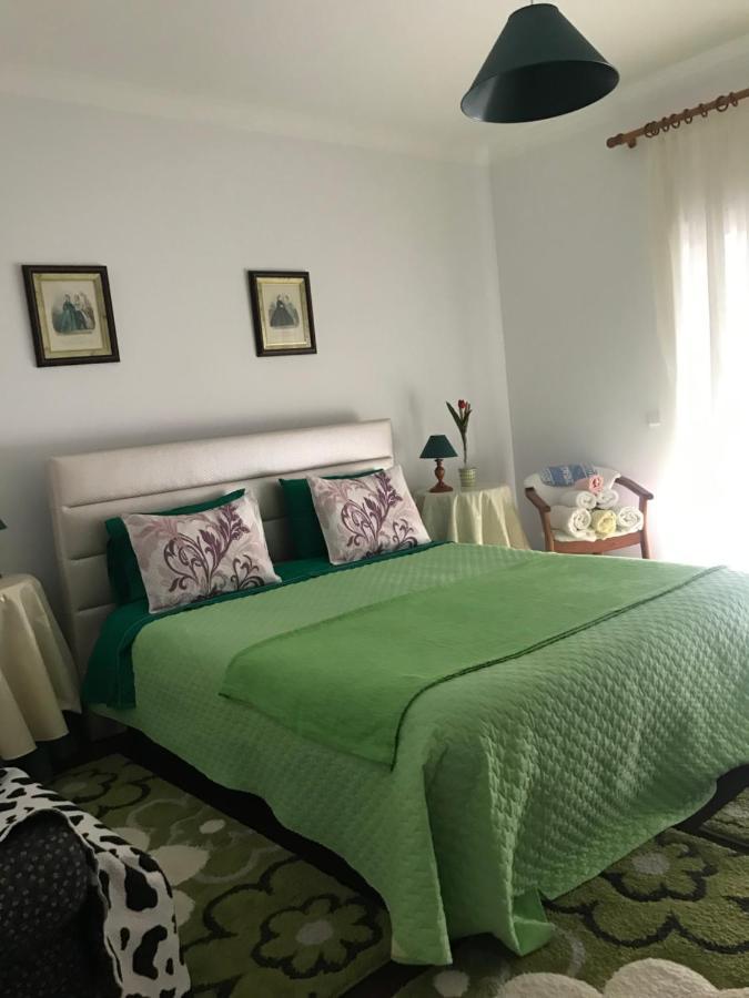 Vivenda Azevedo Hotell Nazaré Exteriör bild