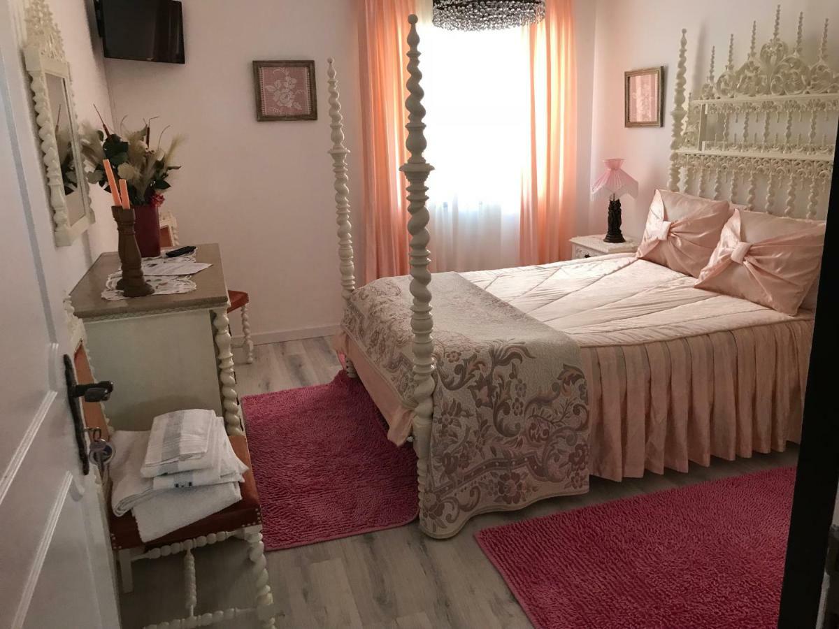 Vivenda Azevedo Hotell Nazaré Exteriör bild